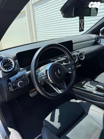 מרצדס-בנץ CLA