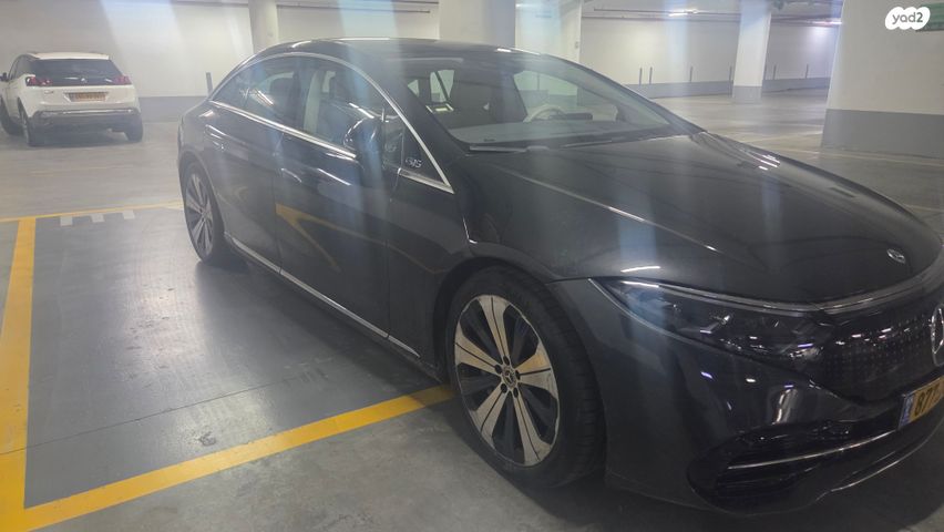 מודעת רכב מרצדס-בנץ EQS