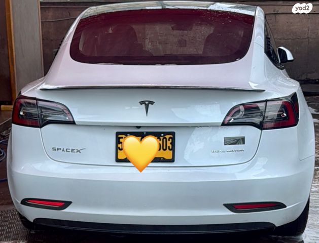 טסלה מודל 3