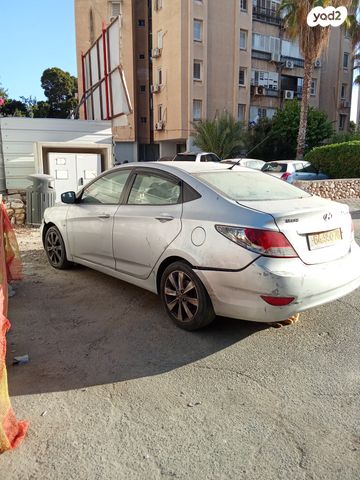 יונדאי אקסנט i25