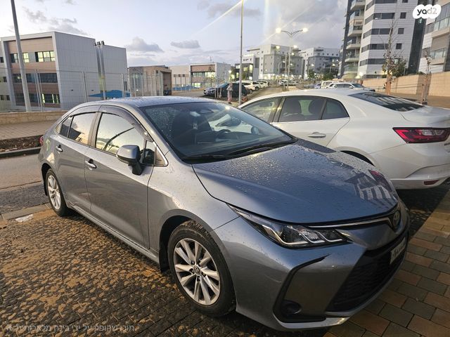 מודעת רכב טויוטה קורולה