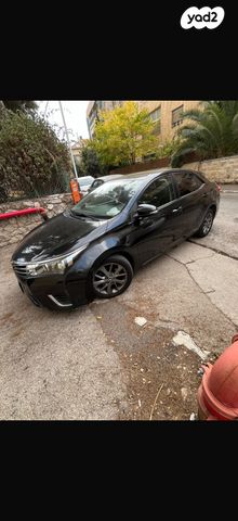 טויוטה קורולה