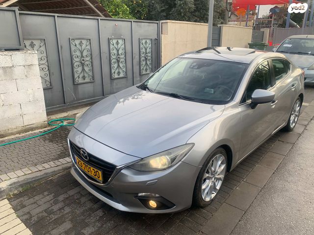 מאזדה 3
