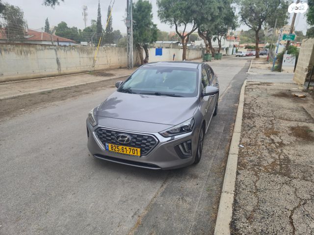 יונדאי איוניק