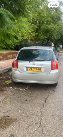 טויוטה קורולה