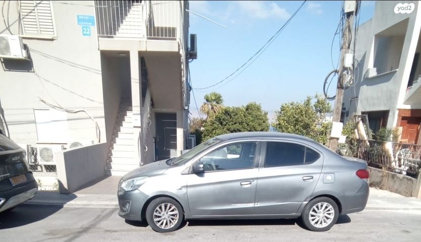 מודעת רכב מיצובישי אטראז'