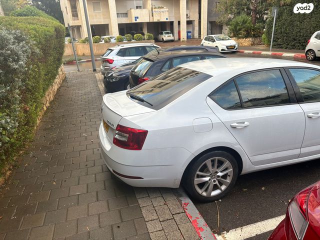 סקודה אוקטביה 