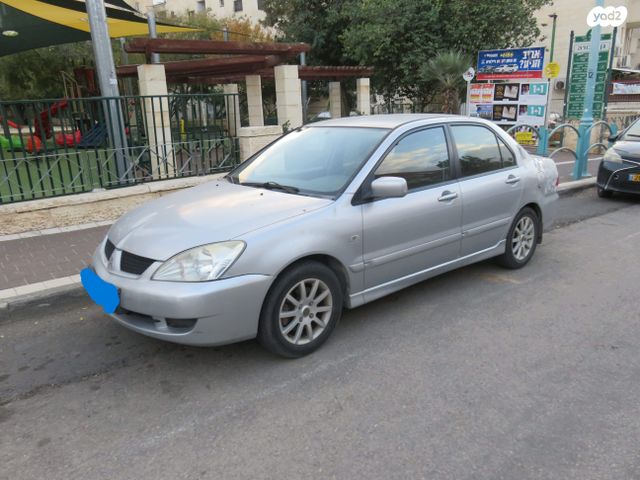מודעת רכב מיצובישי לנסר