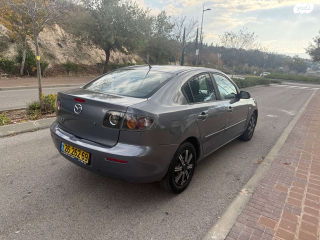 מאזדה 3
