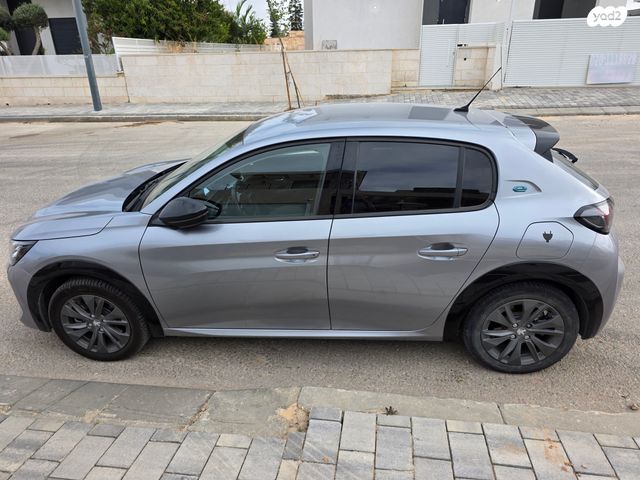 מודעת רכב פיג'ו 208