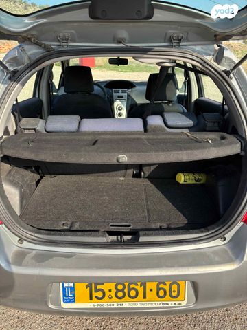 טויוטה יאריס