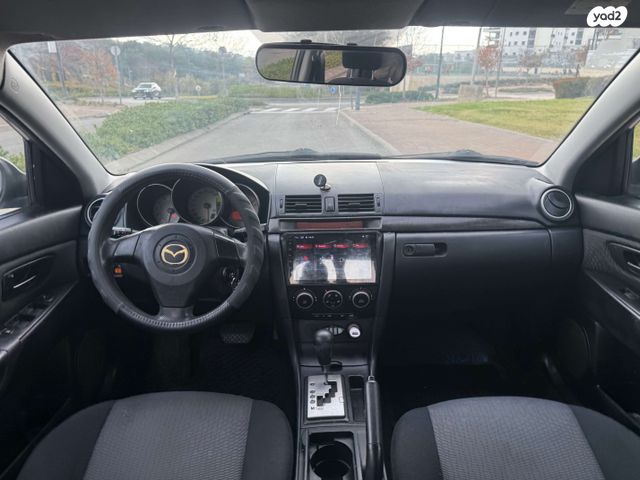 מאזדה 3