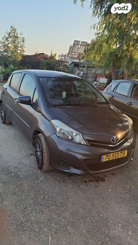 טויוטה יאריס