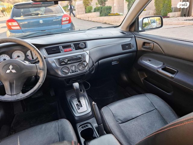 מיצובישי לנסר