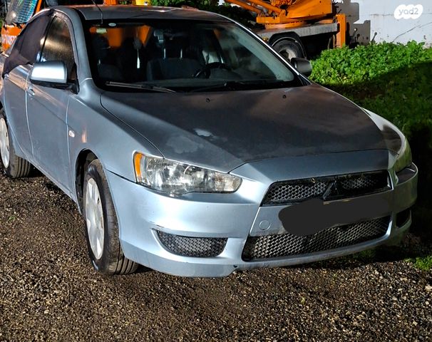 מודעת רכב מיצובישי לנסר