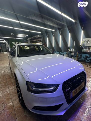 מודעת רכב אאודי A4