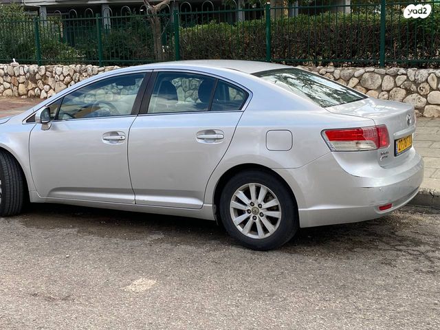 מודעת רכב טויוטה אוונסיס