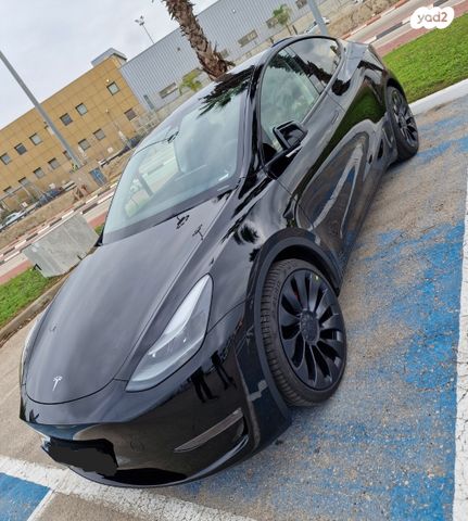 מודעת רכב טסלה מודל Y