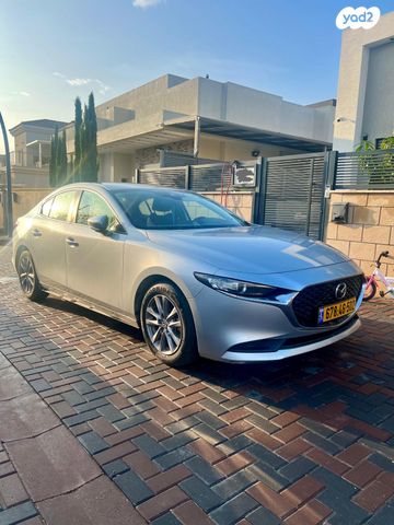 מודעת רכב מאזדה 3