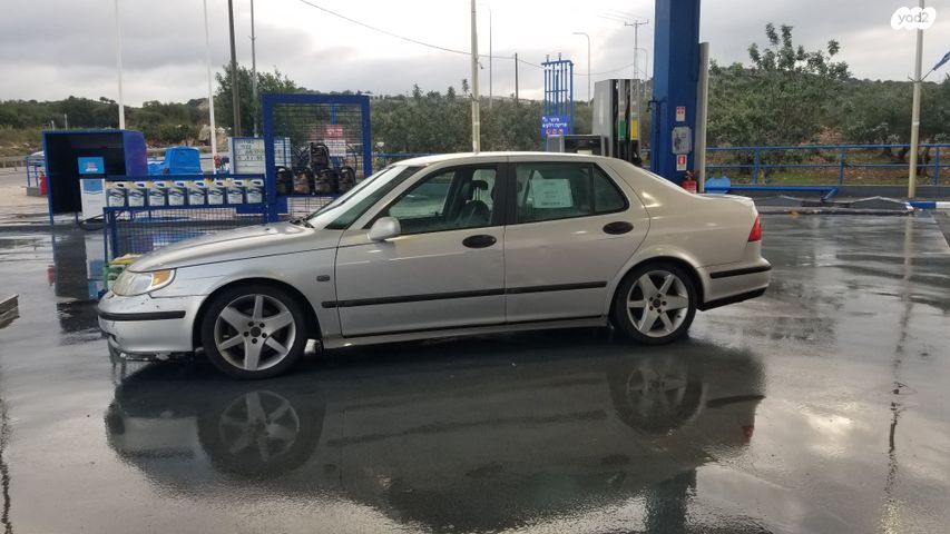 מודעת רכב סאאב 9-5