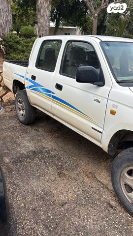 טויוטה היילקס