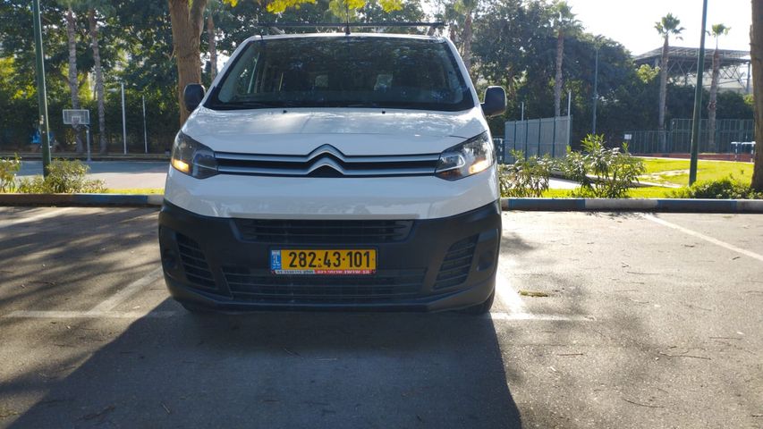 מודעת רכב סיטרואן ג'אמפי