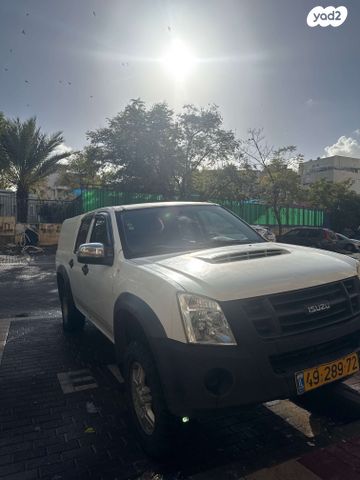 מודעת רכב איסוזו די-מקס