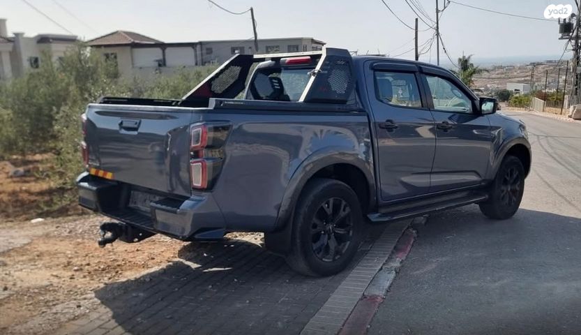 איסוזו די-מקס