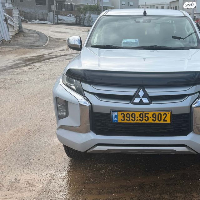 מיצובישי טרייטון / L200