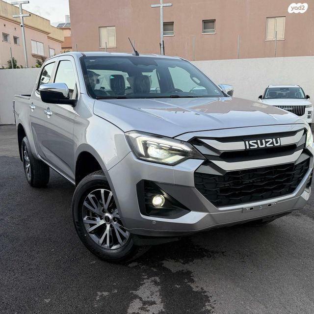 מודעת רכב איסוזו די-מקס