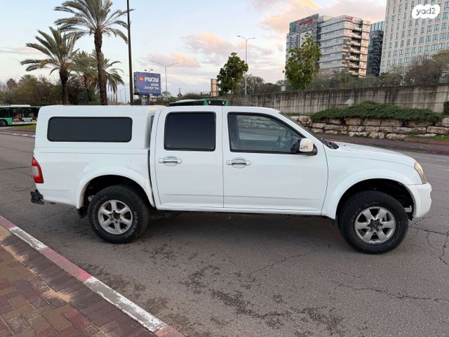 איסוזו די-מקס