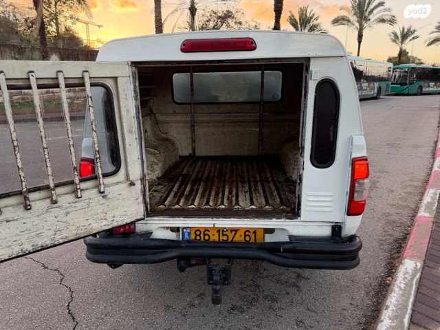 איסוזו די-מקס