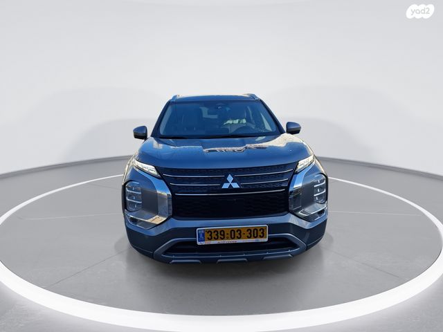 מיצובישי אאוטלנדר