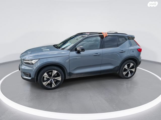 וולוו XC40