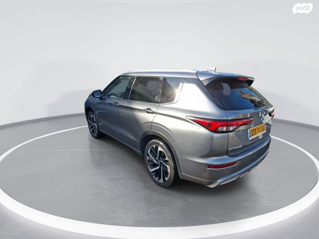 מיצובישי אאוטלנדר