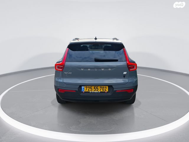 וולוו XC40