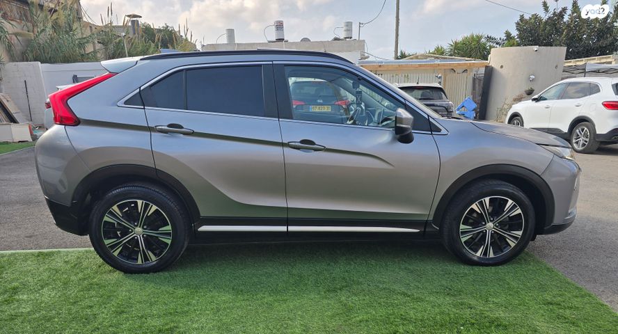 מודעת רכב מיצובישי אקליפס קרוס 1