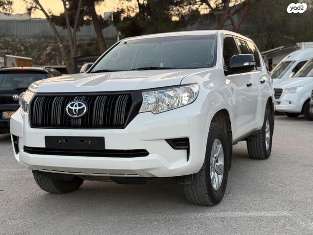 טויוטה לנד קרוזר