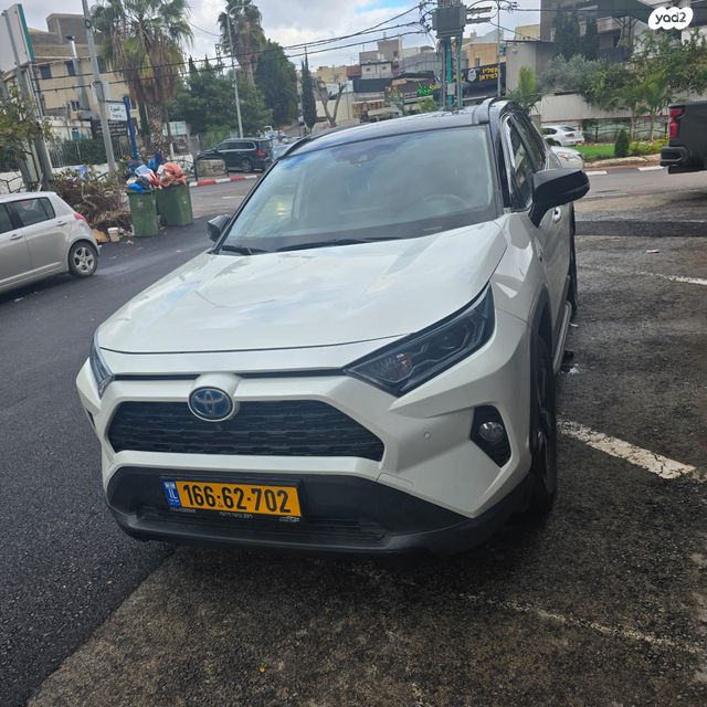 טויוטה RAV4