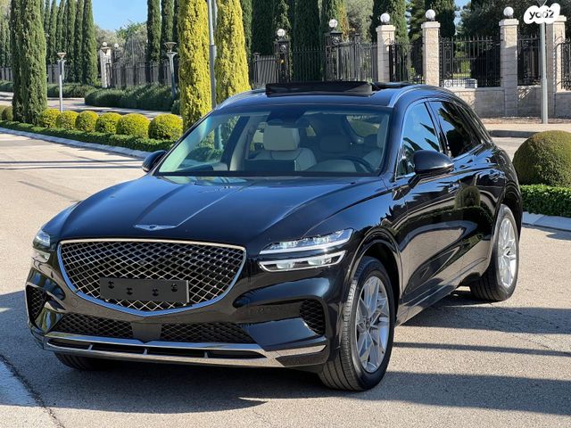 מודעת רכב ג'נסיס GV70