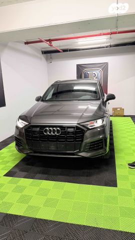 מודעת רכב אאודי Q7