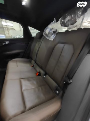 אאודי Q4 e-tron