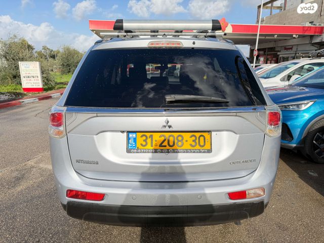 מיצובישי אאוטלנדר