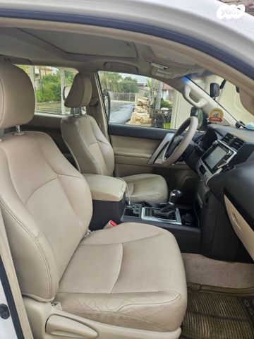 מודעת רכב טויוטה לנד קרוזר