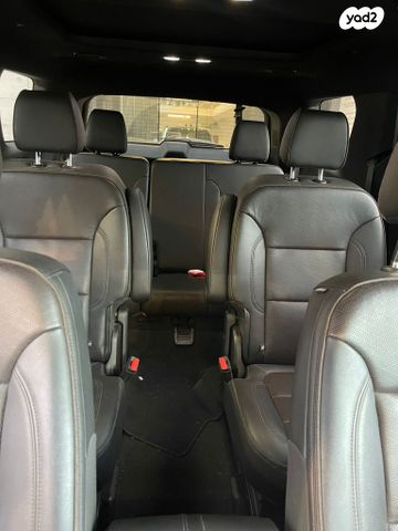 שברולט טראוורס