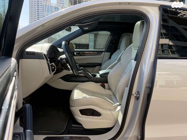 פורשה קאיין