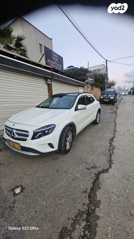 מרצדס-בנץ GLA