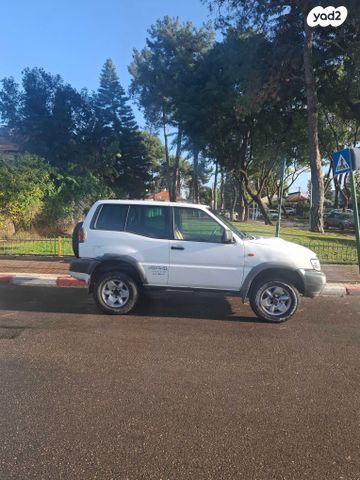 ניסאן טראנו