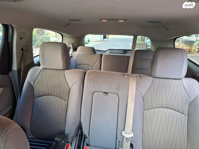 שברולט טראוורס