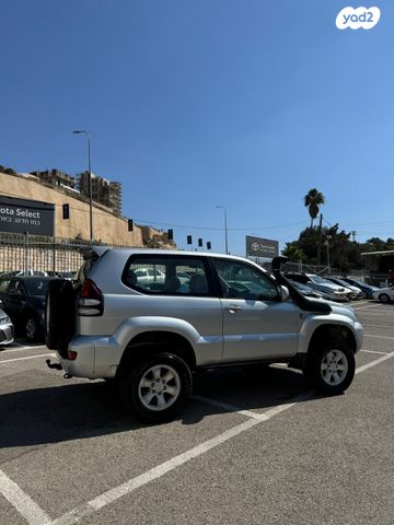 טויוטה לנד קרוזר